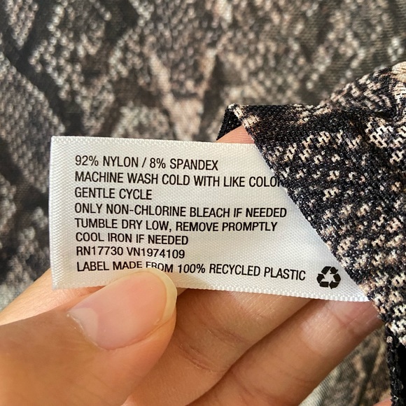 Wild Fable Snake Print Top/ Size M - Picture 5 of 6